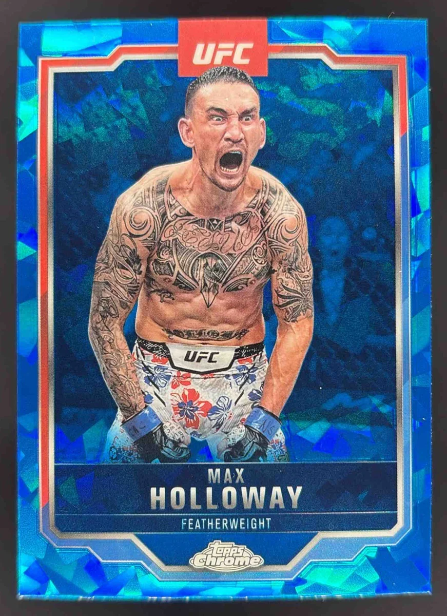 2025 Topps UFC Chrome Sapphire #100 Max Holloway