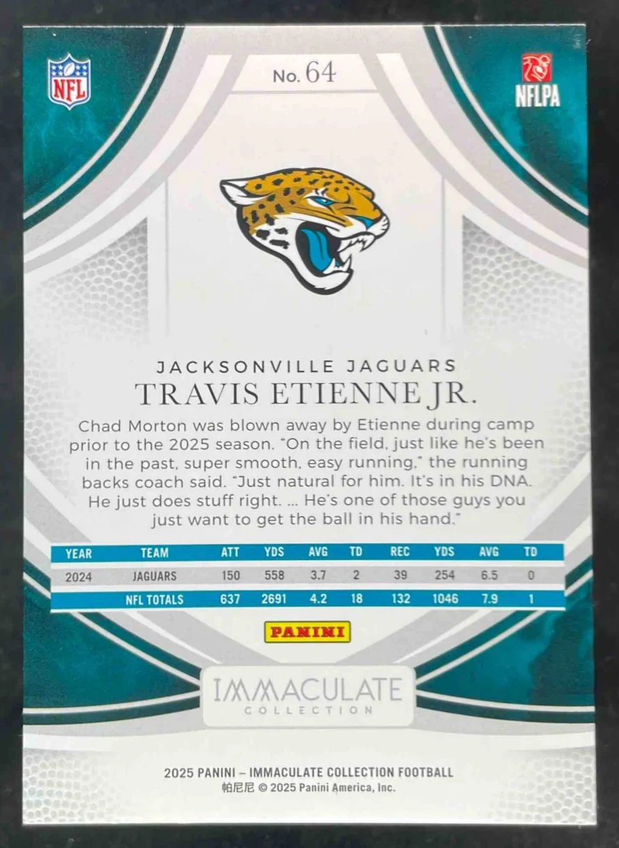 2025 Immaculate Collection Emerald #64 Travis Etienne Jr. Cleat Variation /26 - Image 2