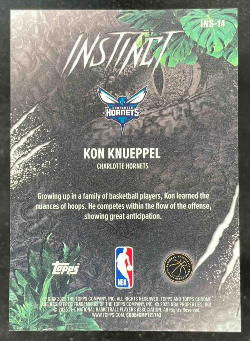 2025 Topps Chrome Instinct Green Geometric Refractor #INS-14 Kon Knueppel RC /99 - Image 2