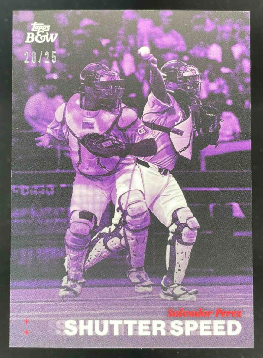 2025 Topps Black and White Shutter Speed Purple #SS18 Salvador Perez /25