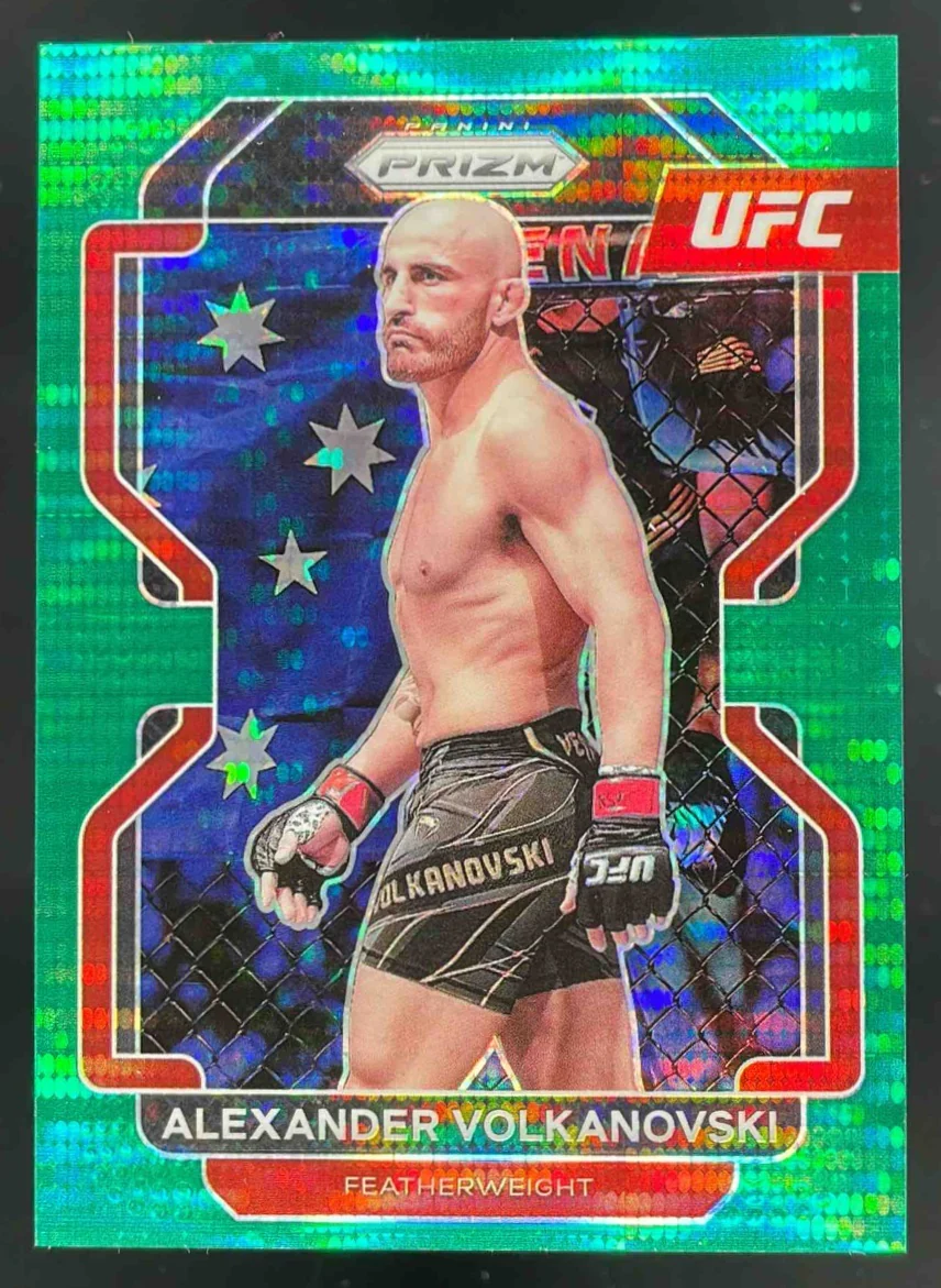 2022 Panini Prizm UFC Green Pulsar Prizms #147 Alexander Volkanovski /25