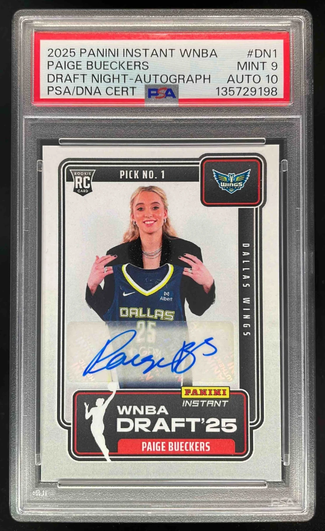2025 Panini Instant WNBA Draft Night Rookie Auto #DN1 Paige Bueckers RC PSA 9