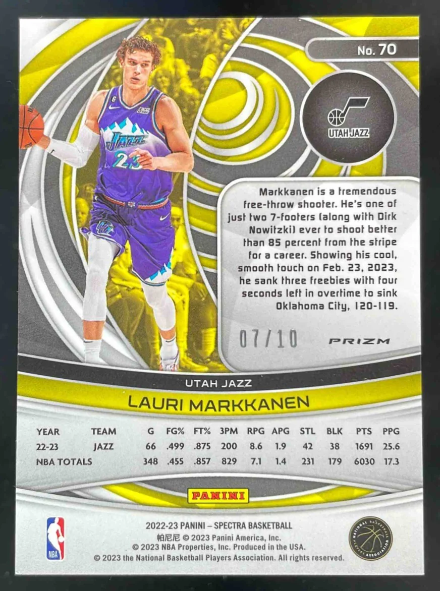 2022-23 Panini Spectra Gold #70 Lauri Markkanen /10 - Image 2