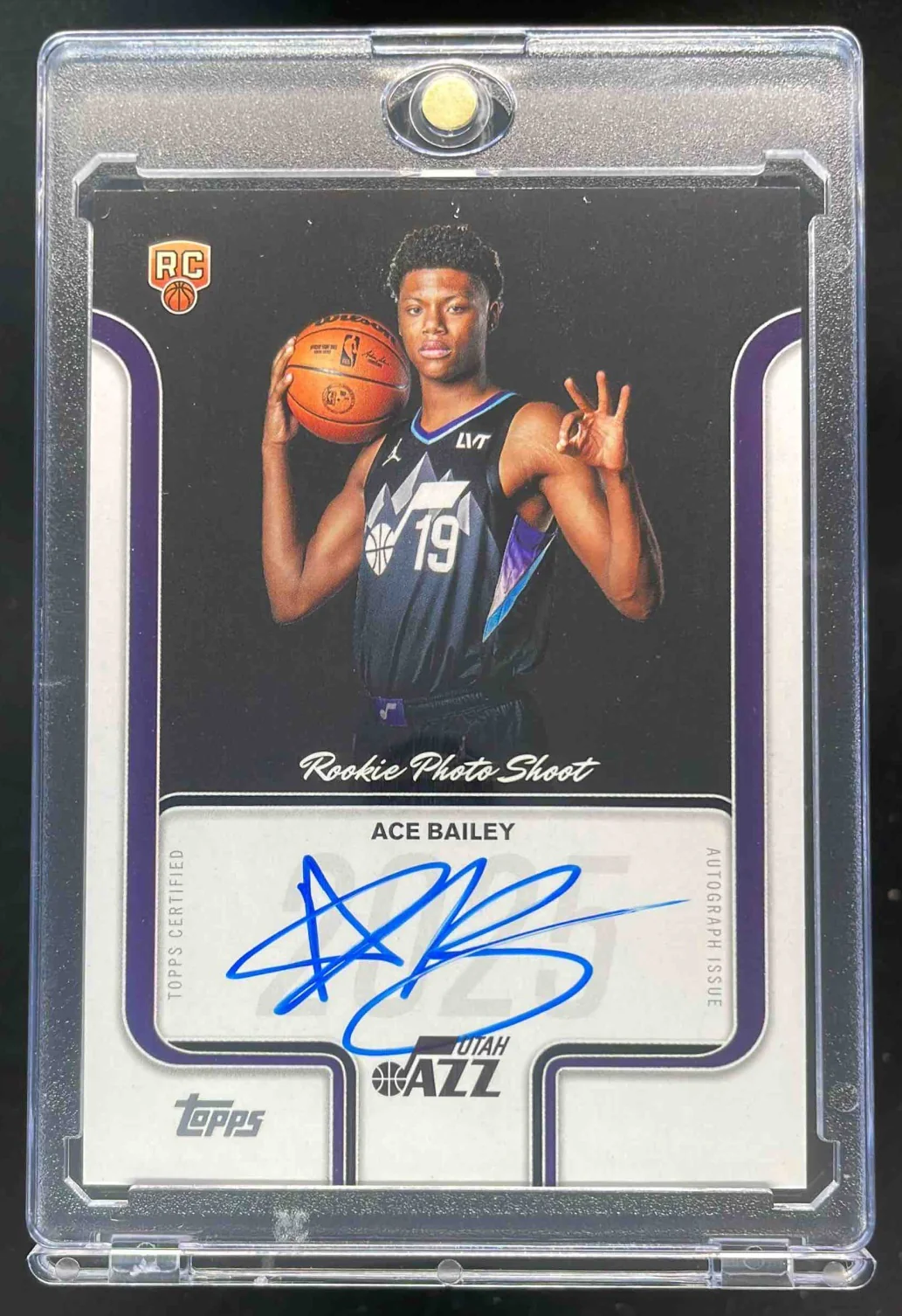 2025-26 Topps Rookie Photo Shoot Autograph #RP-AB Ace Bailey RC Auto