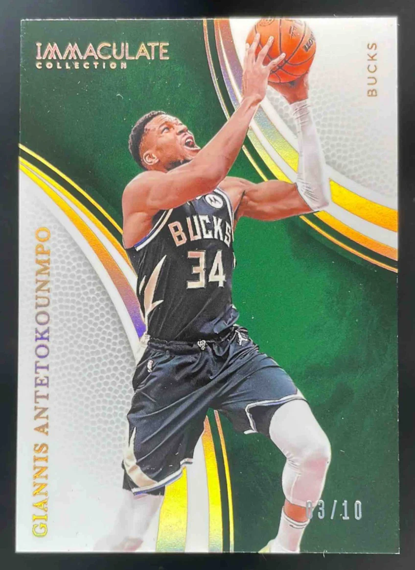 2024-25 Panini Immaculate Collection Gold #35 Giannis Antetokounmpo /10