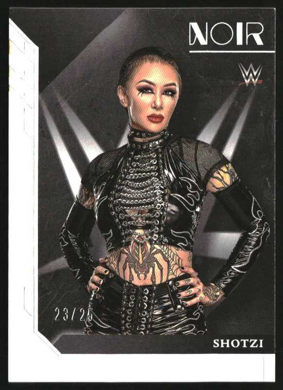 2023 Panini Chronicles WWE Noir Holo Silver #20 Shotzi /25