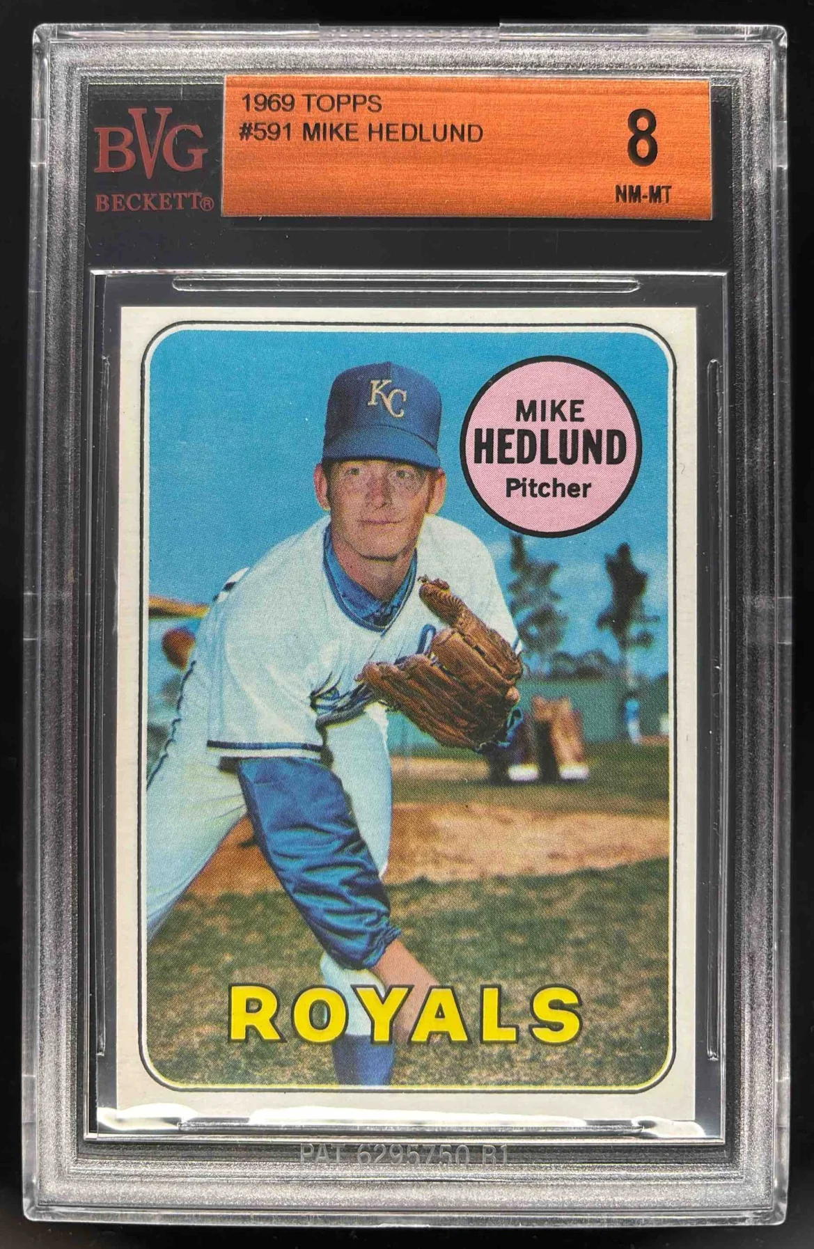 1969 Topps #591 Mike Hedlund BGS 8
